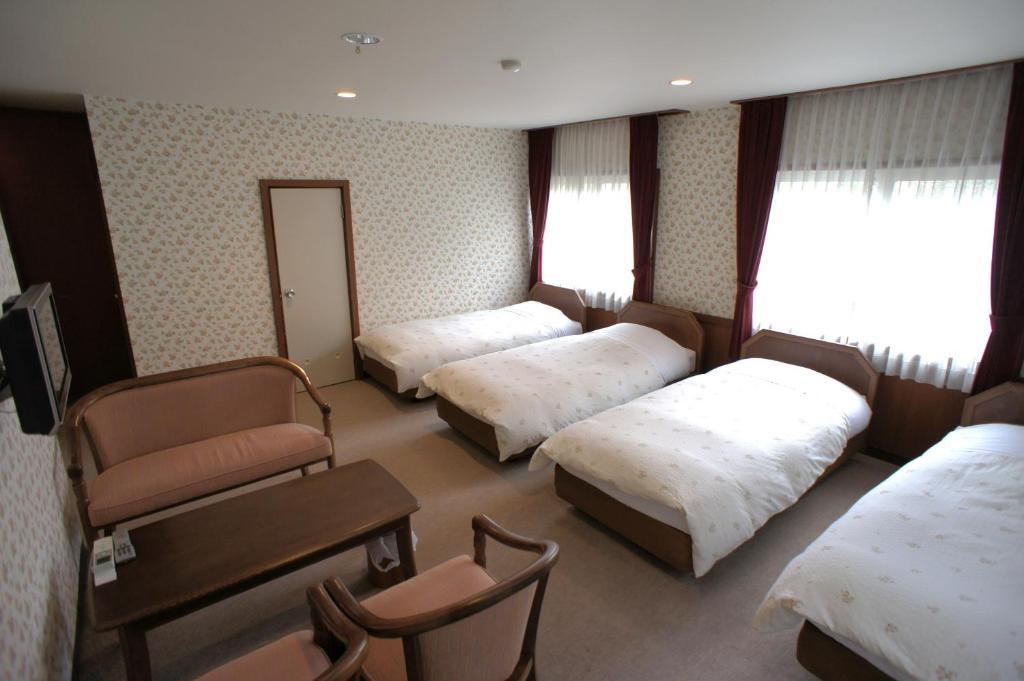 ホテル ペンション　キャンディタフト 軽井沢町 部屋 写真